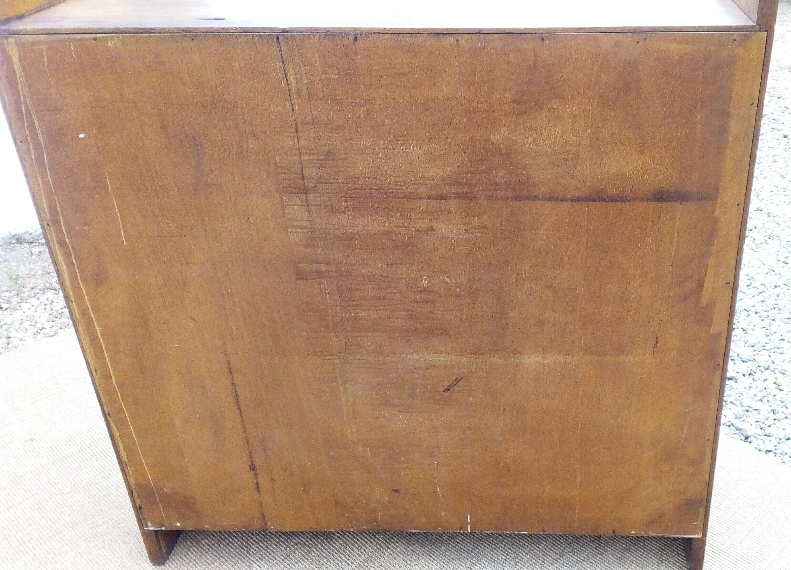 Armoire scolaire