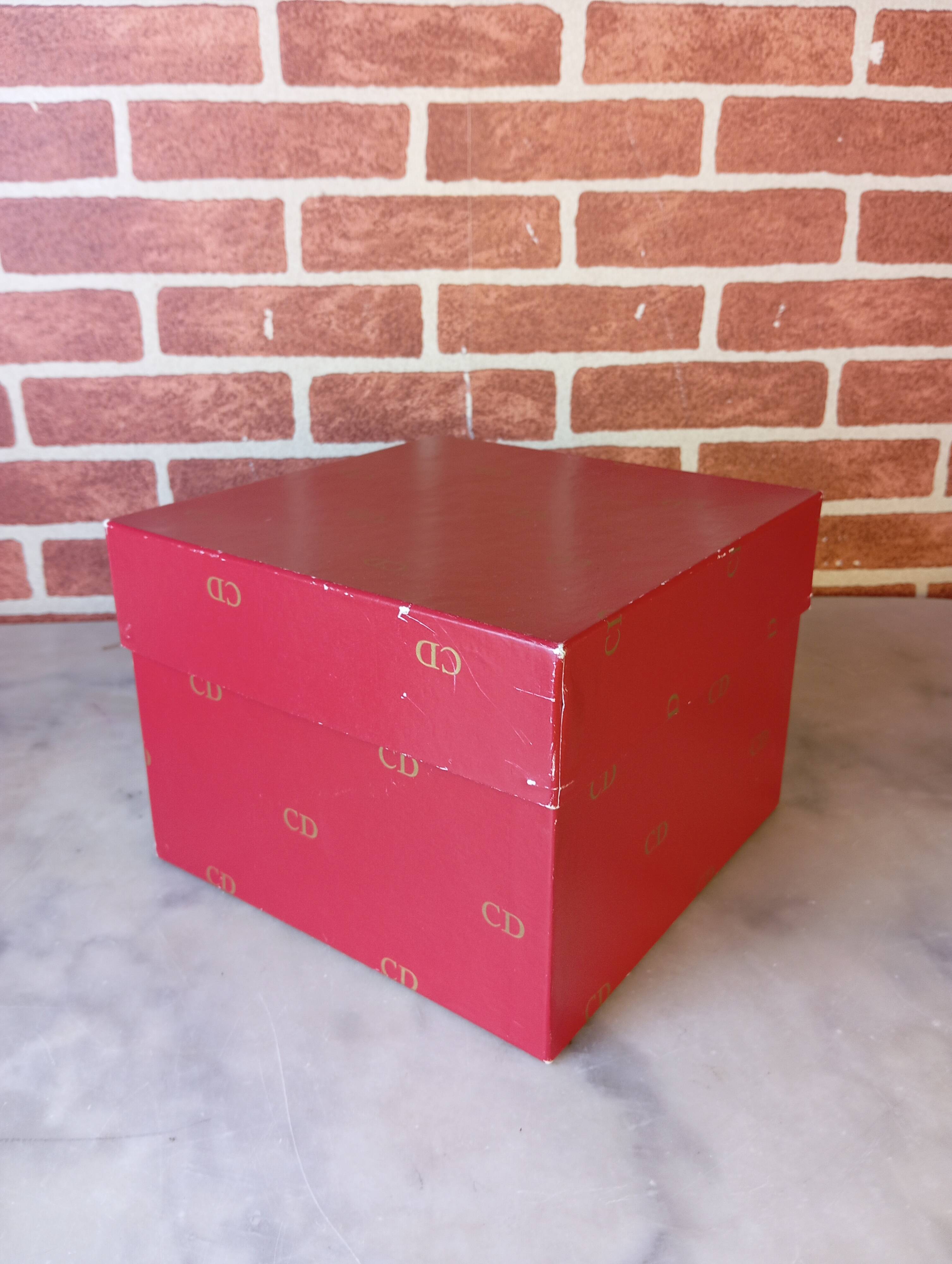 Dior standing cup