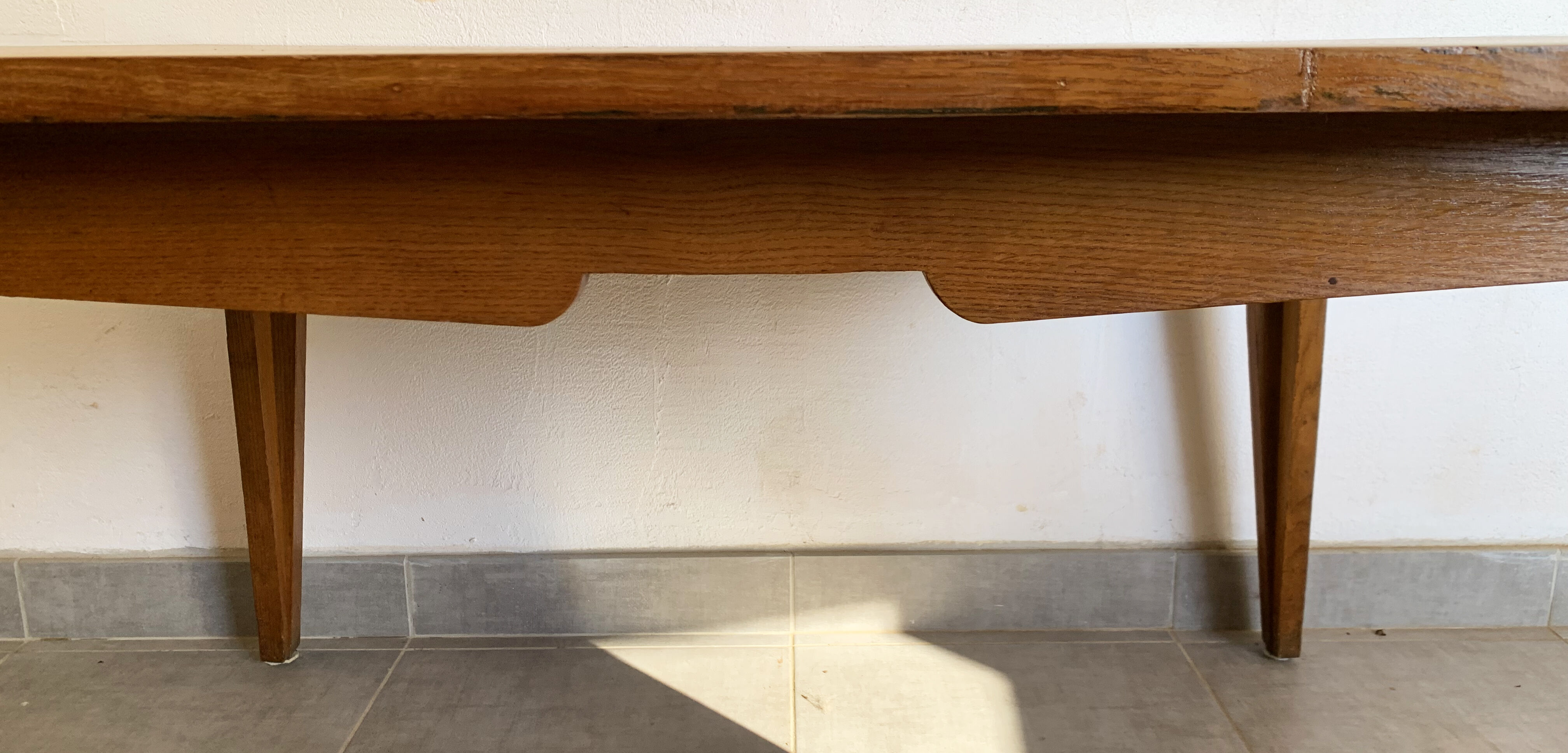 Table de repas vintage années 60 en chêne clair