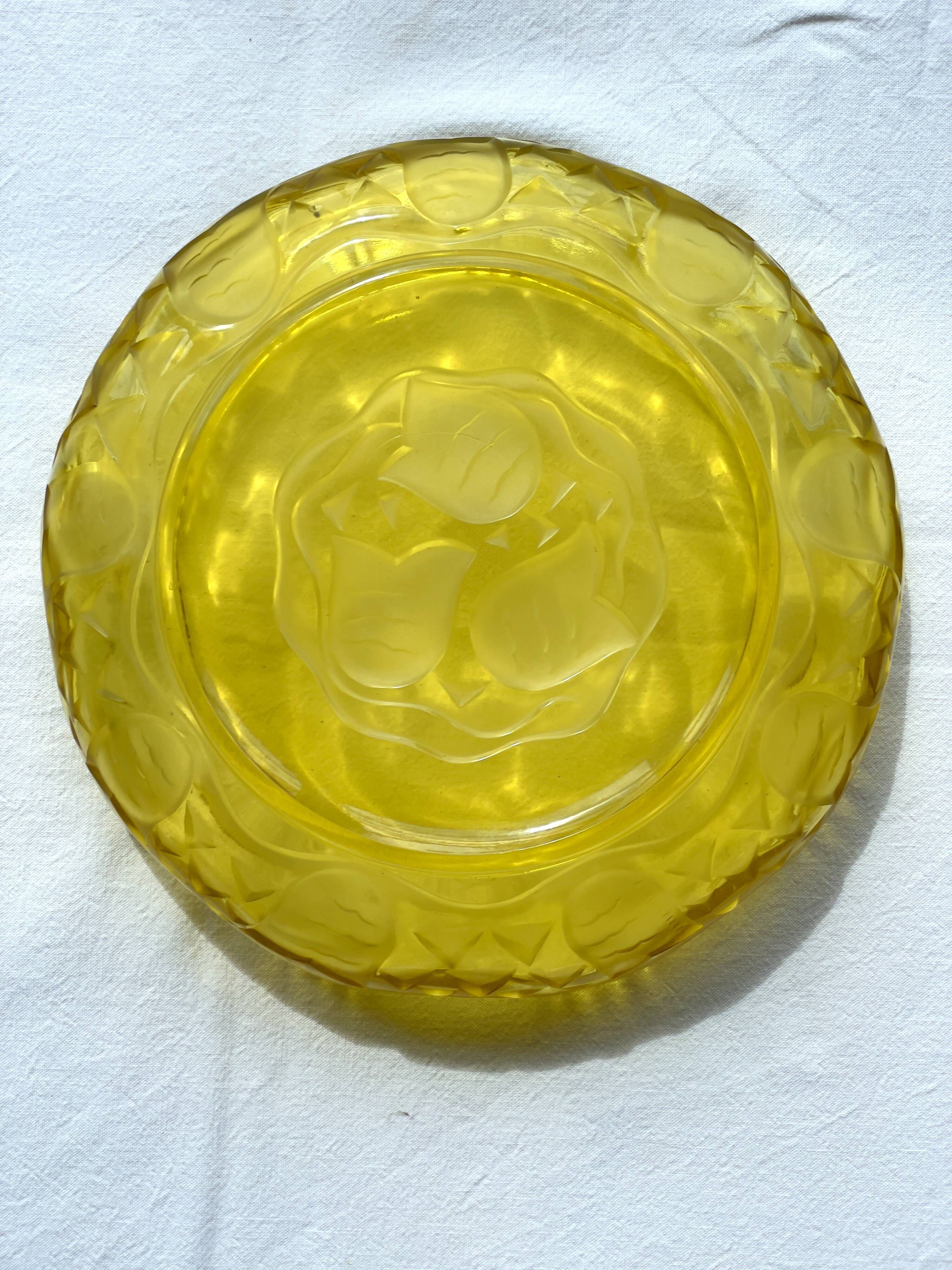 Rare Art Deco salad bowl by André Hunebelle in yellow molded pressed glass