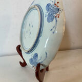 Imari porcelain plate, Japan, 19th century, hand-decorated