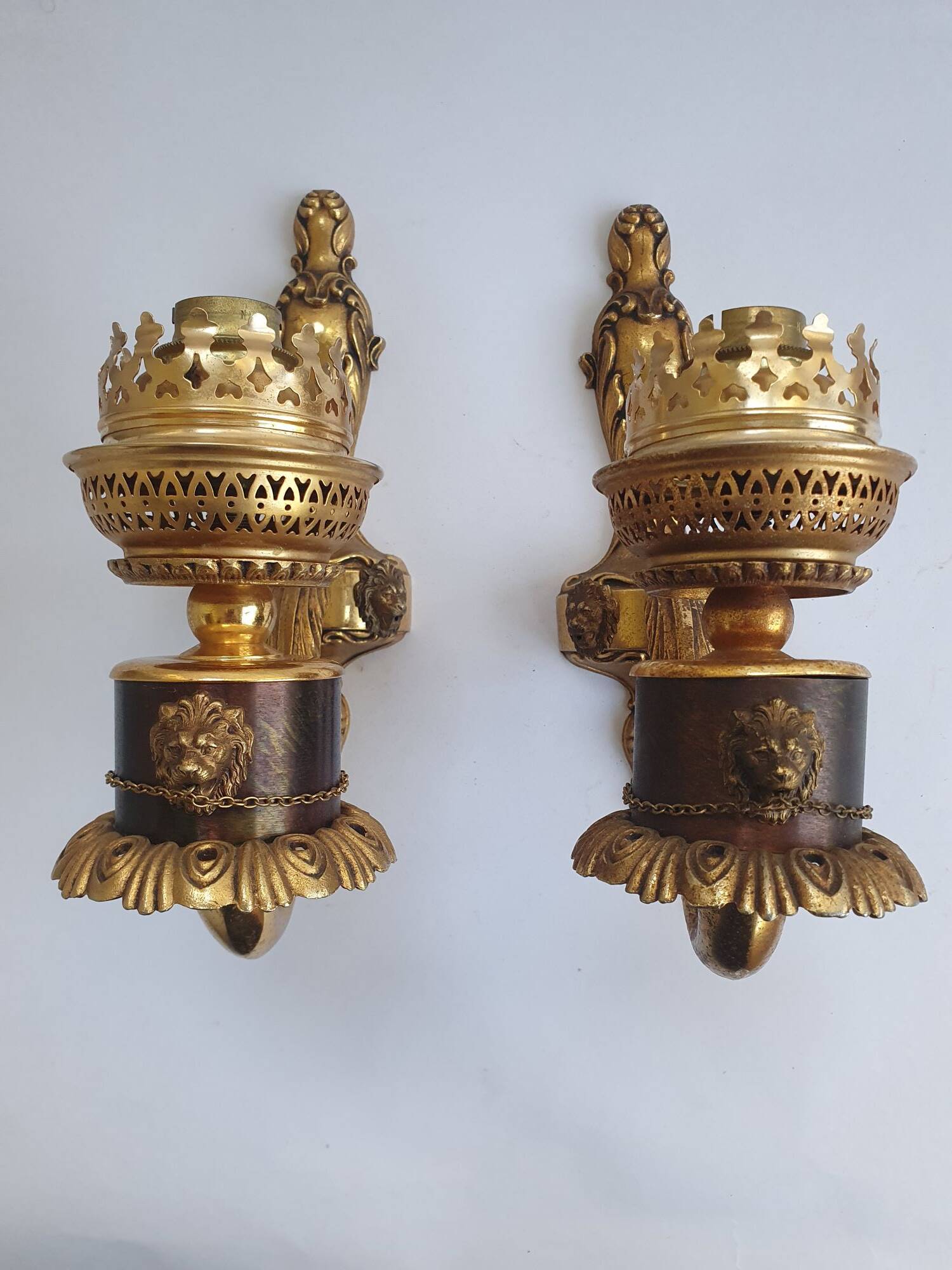 Paire d'appliques murales en bronze style Empire anciennes