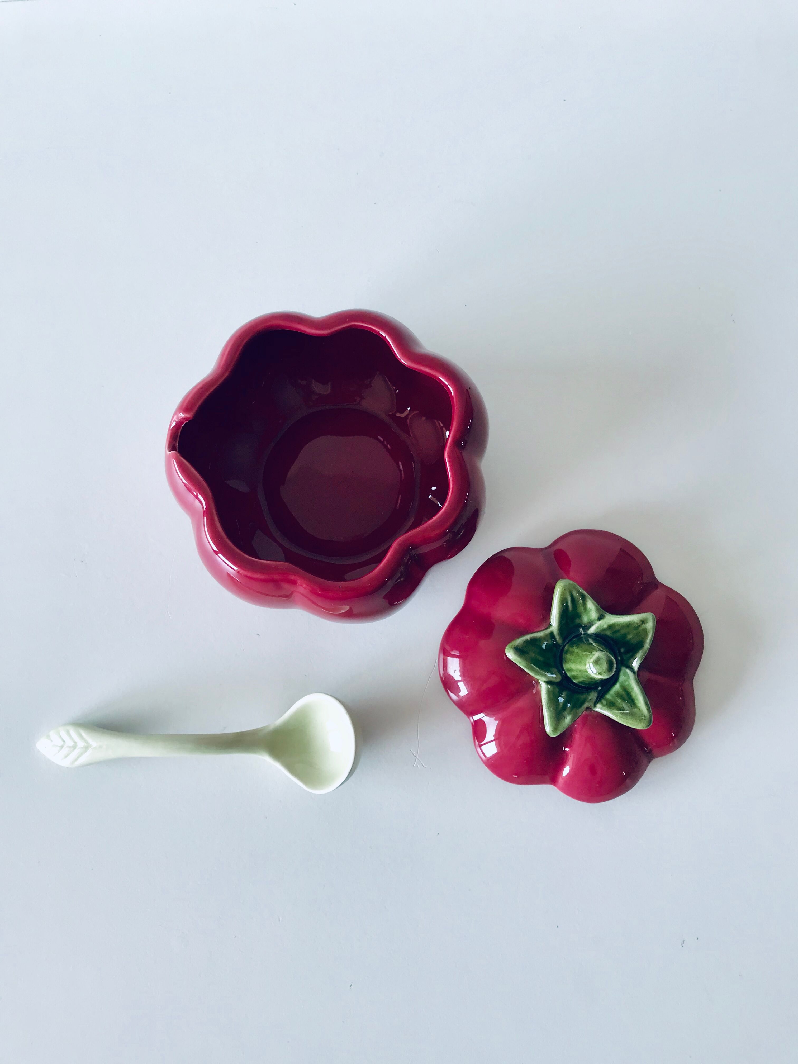 Tomato dabbling sugar