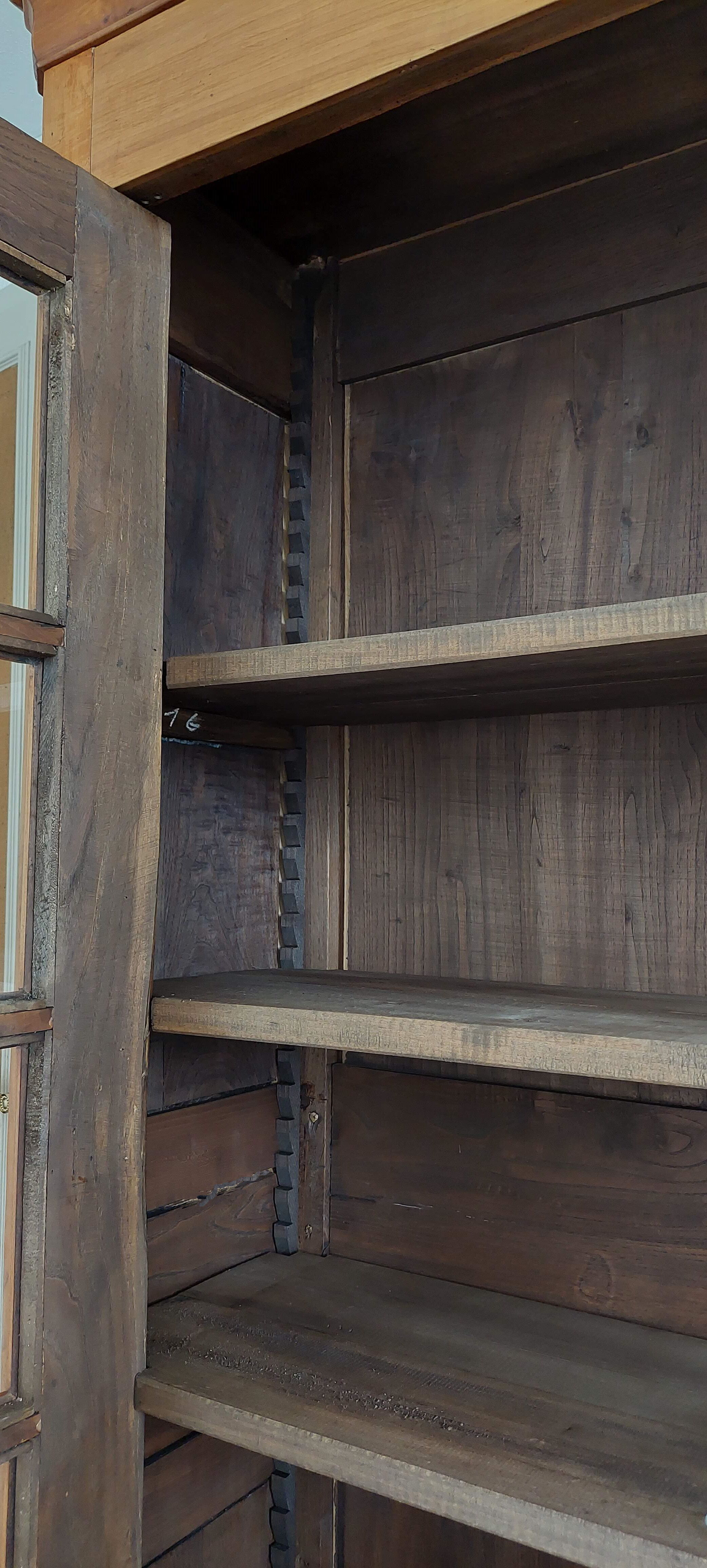 Louis Philippe / Merisier Library