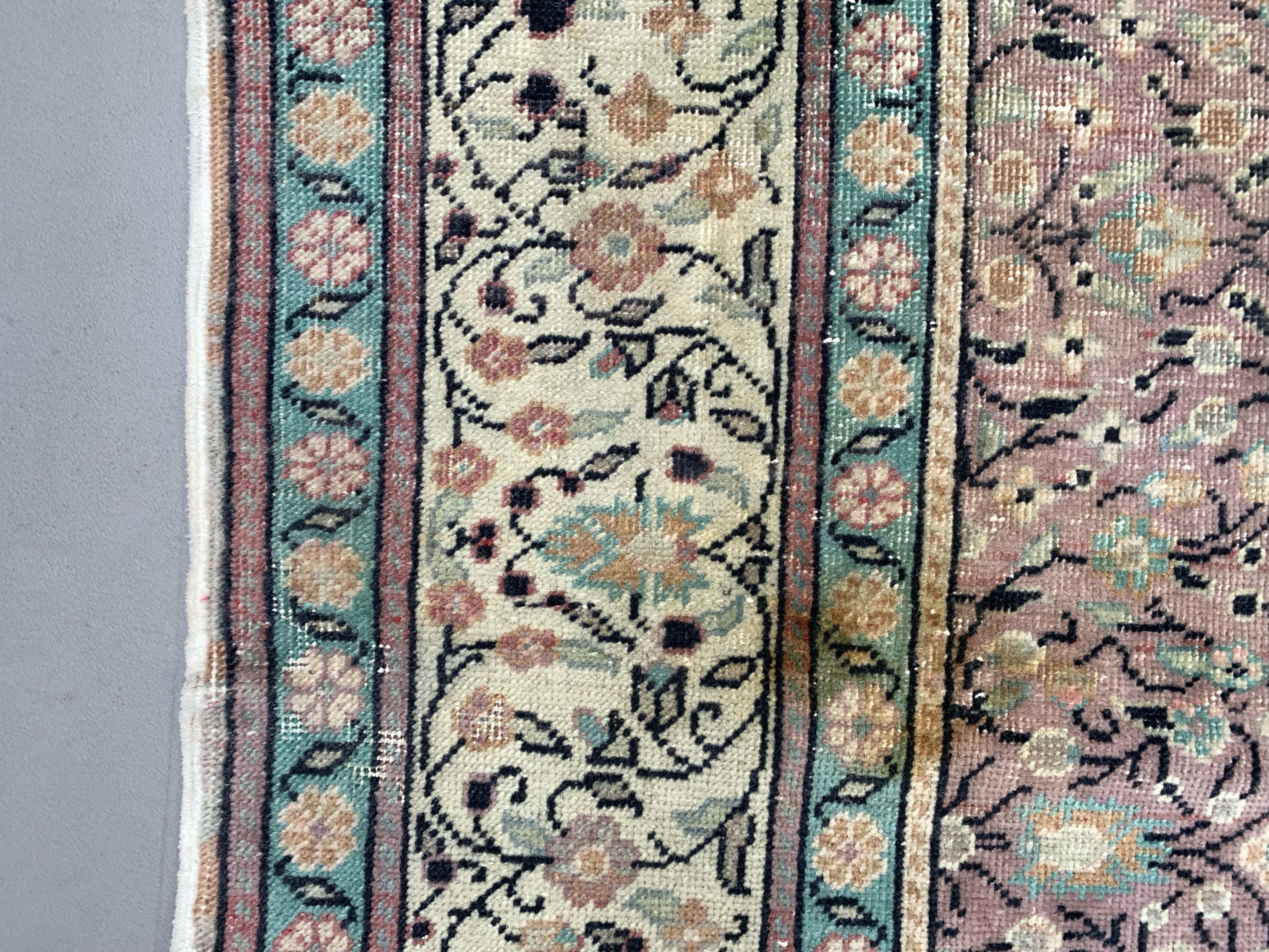 Vintage turkish rug 220x150 cm carpet central anatolian
