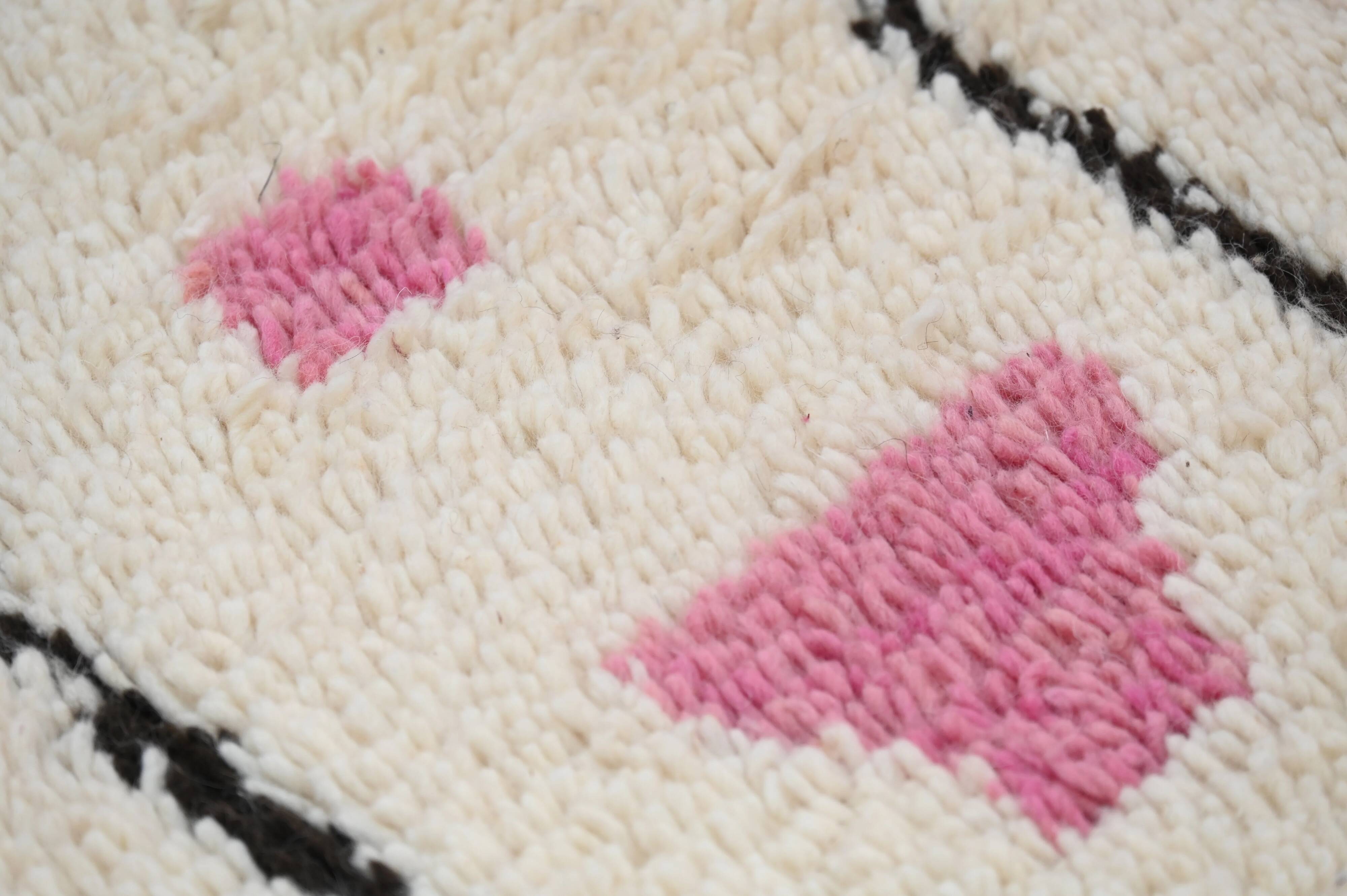 Handwoven coloured wool rug, 155 x 100 cm - P468