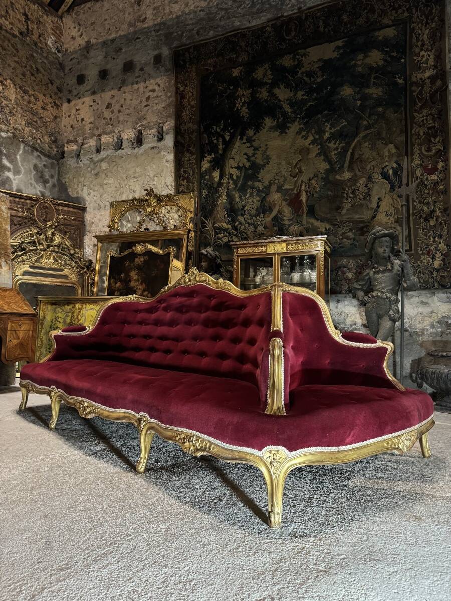 Golden wooden castle post from the Napoleonic III era.