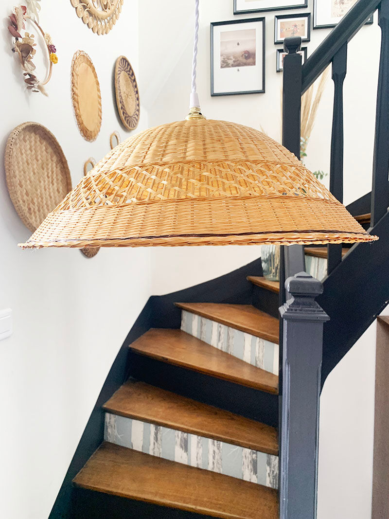 Braided wicker suspension