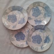 Suite of 4 vintage dessert plates