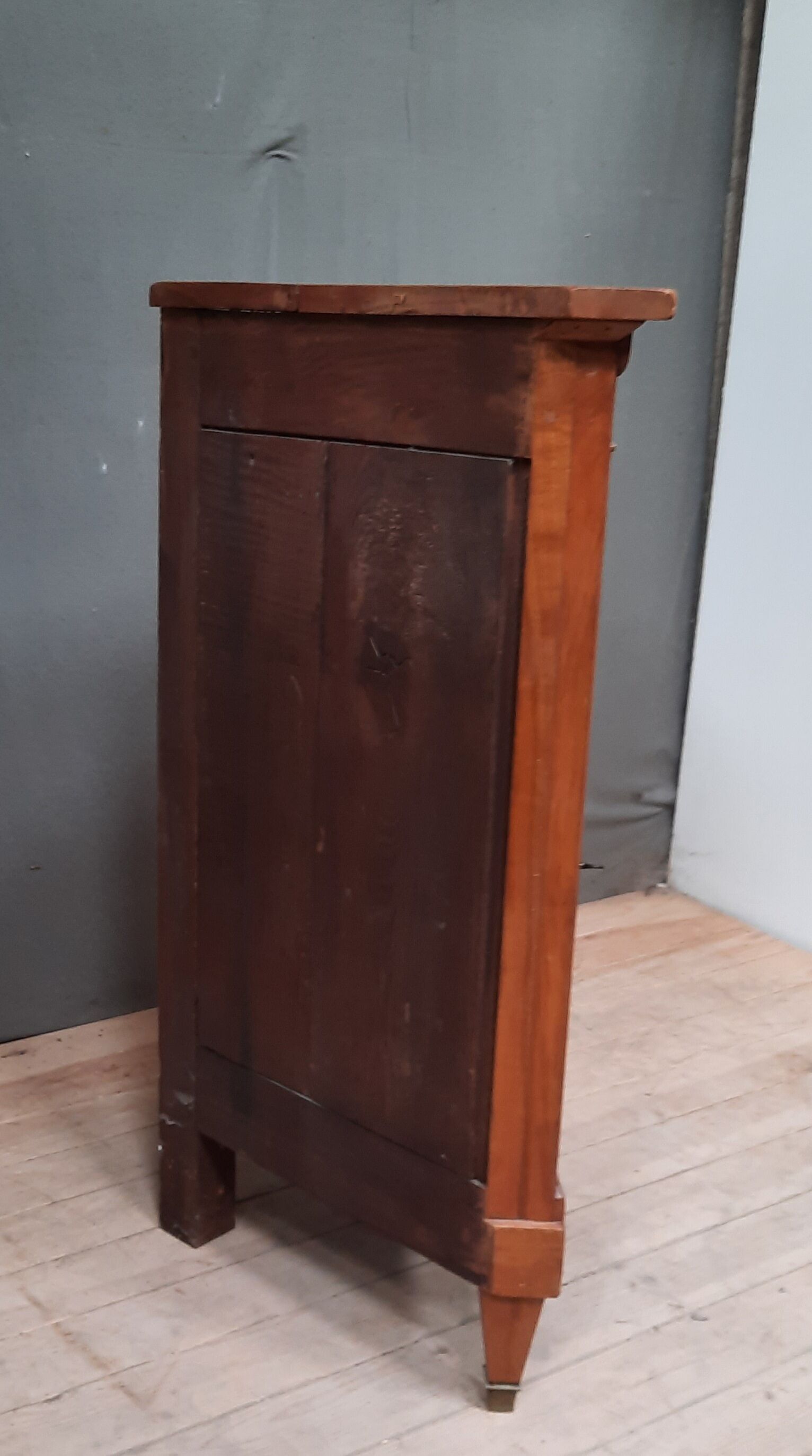 Cherry corner furniture