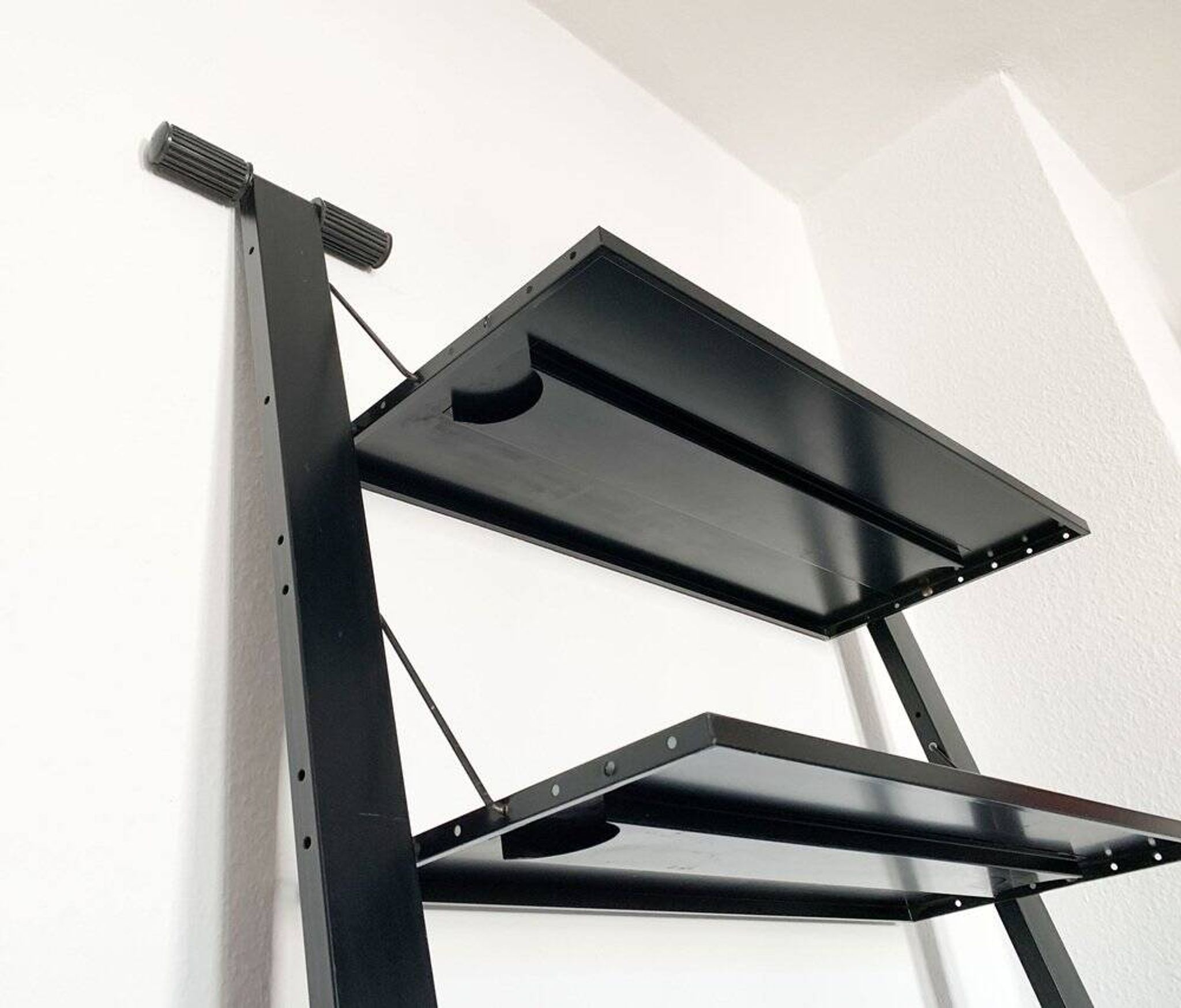 Postmodern Italian graffiti shelf by Rodney Kinsman for Bieffeplast, 1980s.