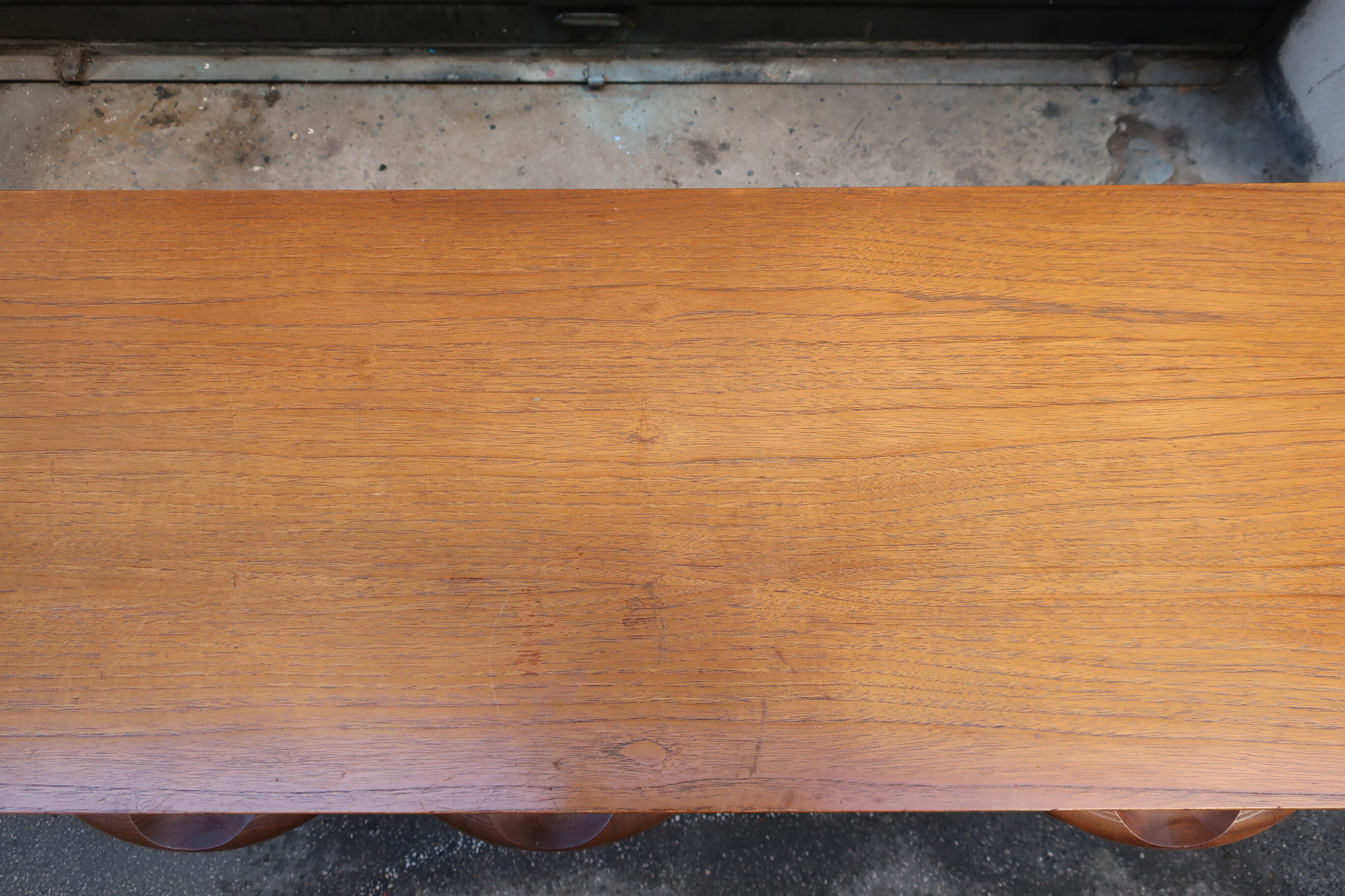 Row in the 1960s teak