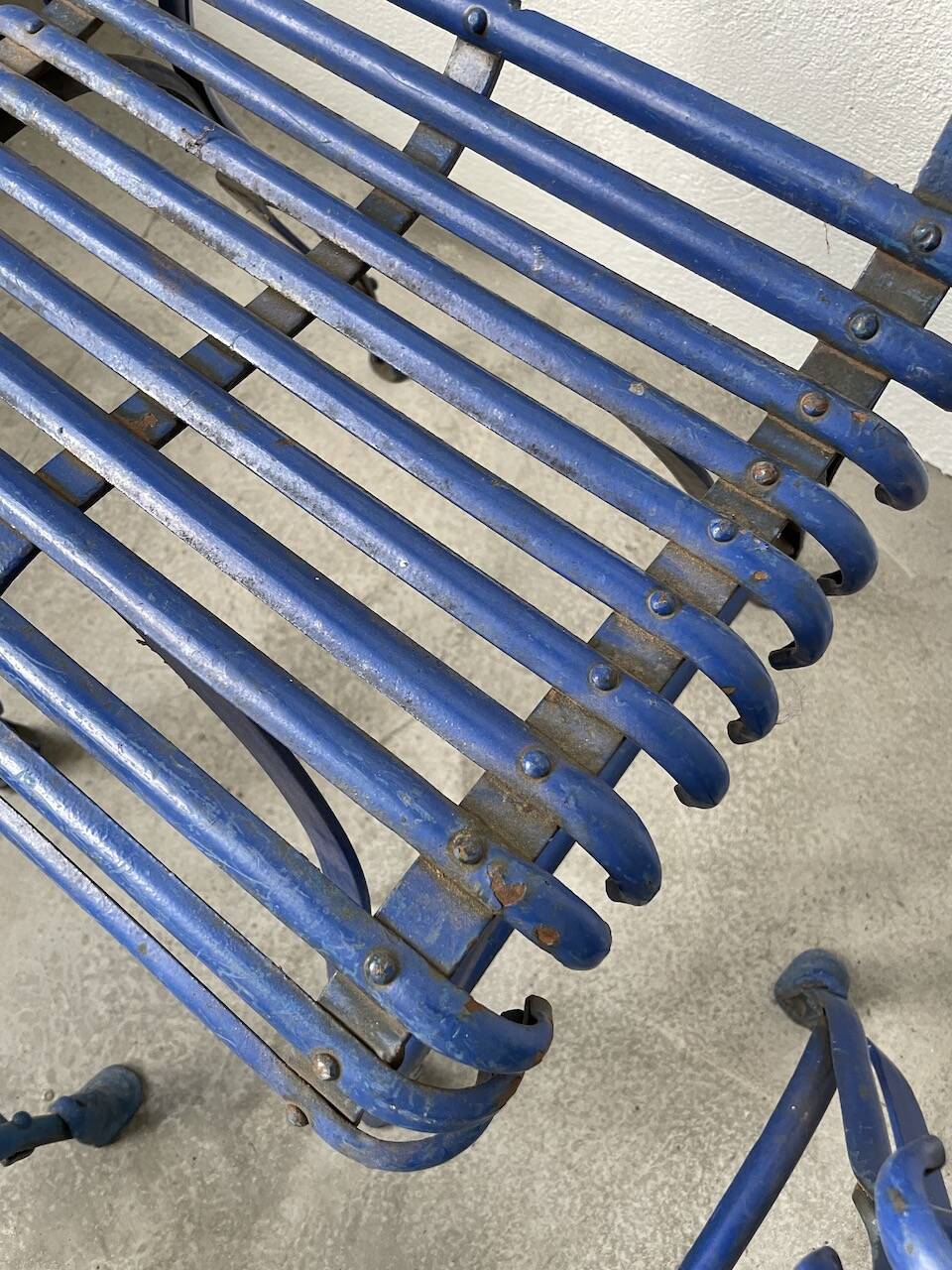 Series of 4 Arras chairs 1900