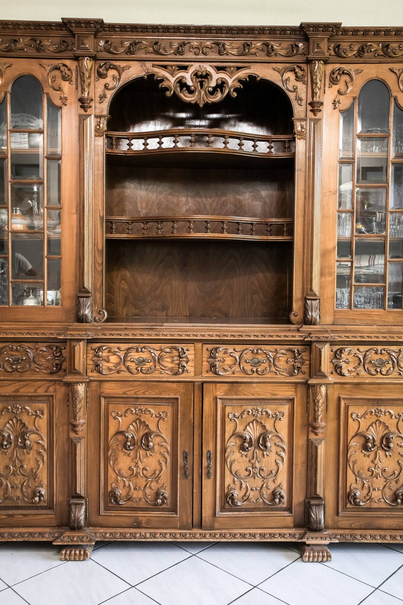 Old carved sideboard Portugal vintage solid wood