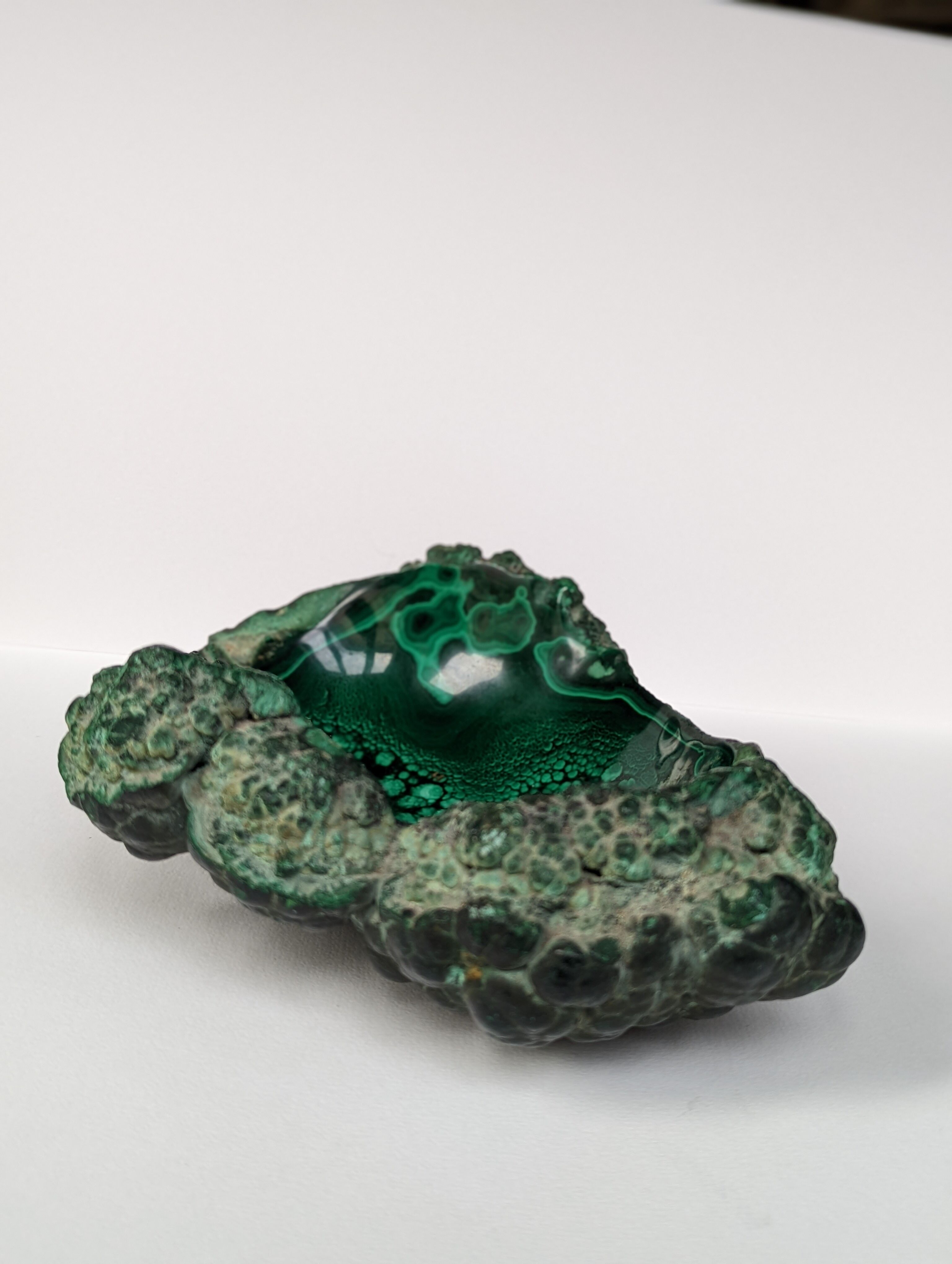 Raw malachite block cup