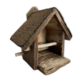 Bird feeder, garden in winter