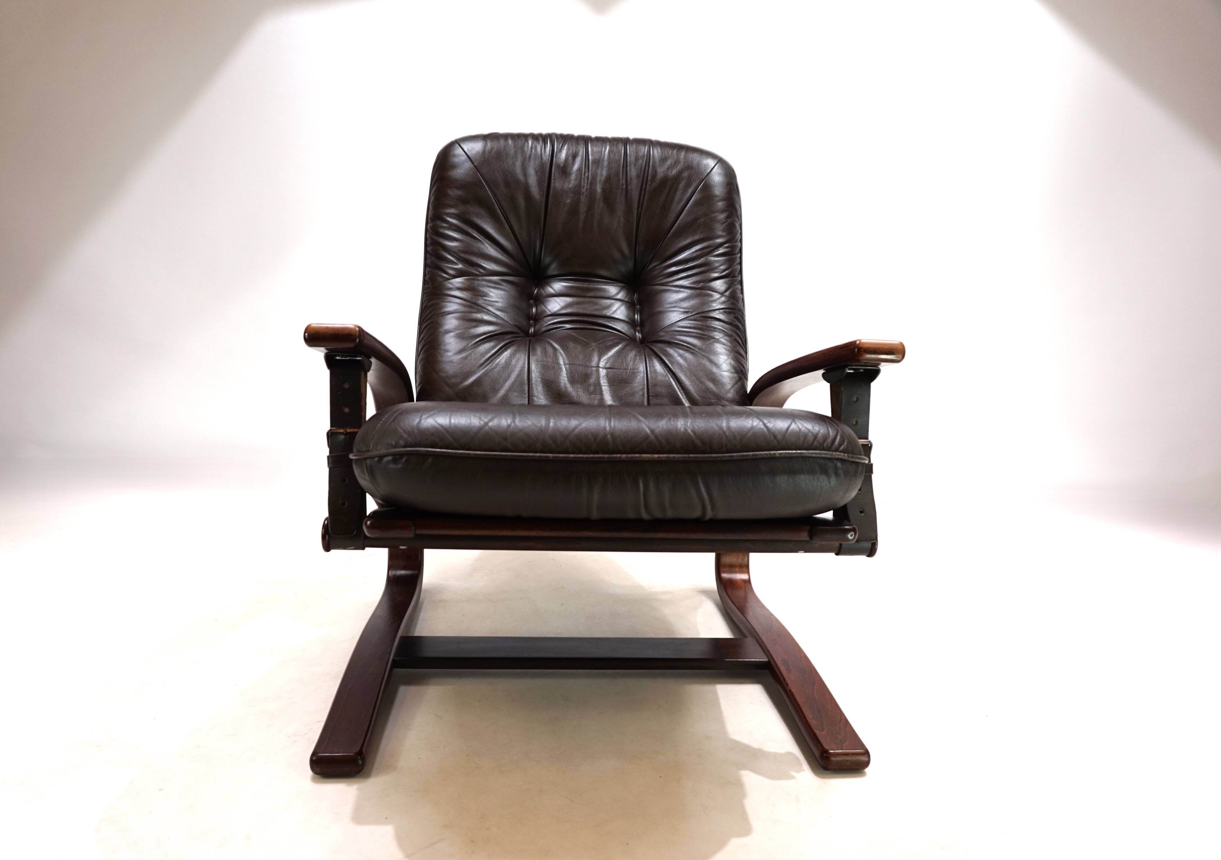 Westnofa The Panter leather lounge chair by Arnt Lande, 1970s
