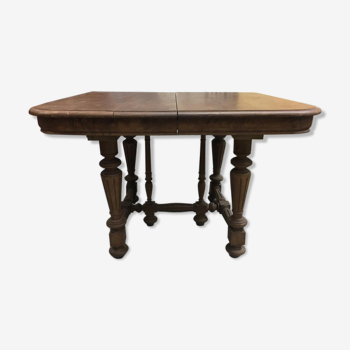 Table en bois massif style Henri II