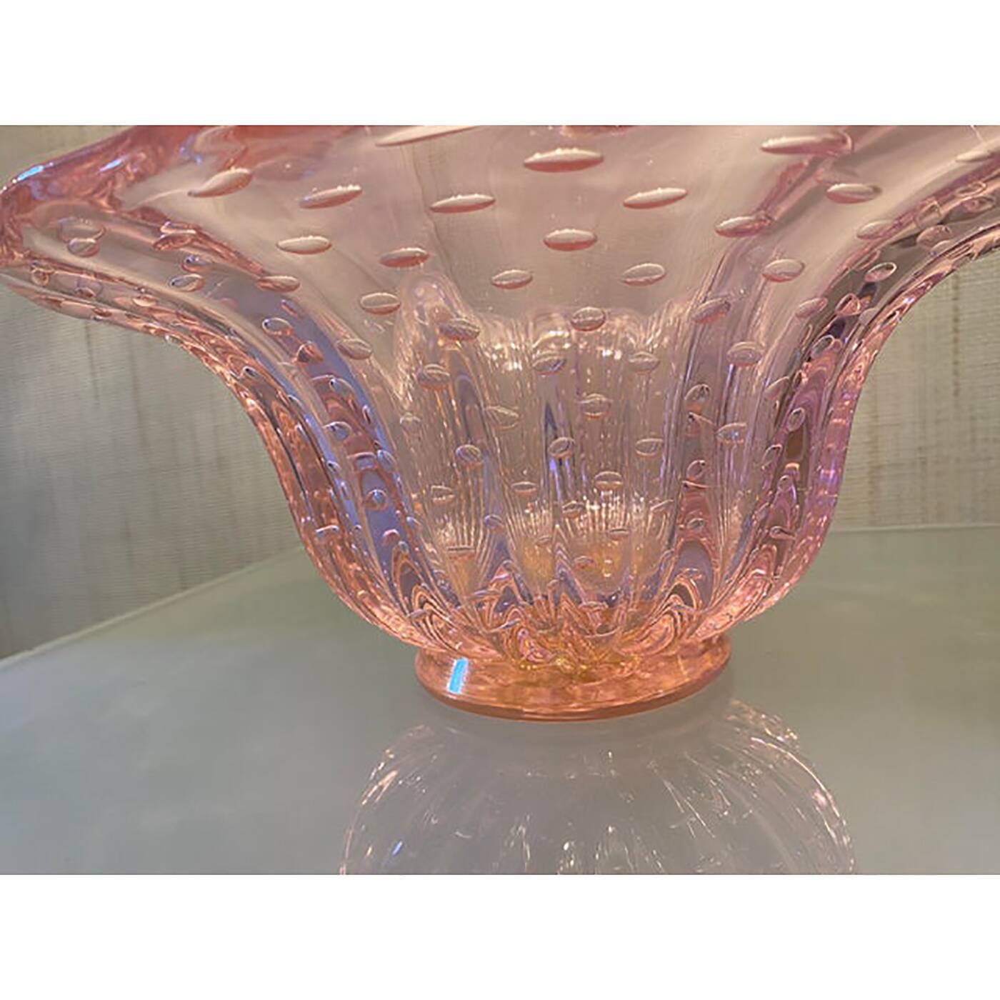 Glass Pink Vase With Gold and Bubble Air Round Shape