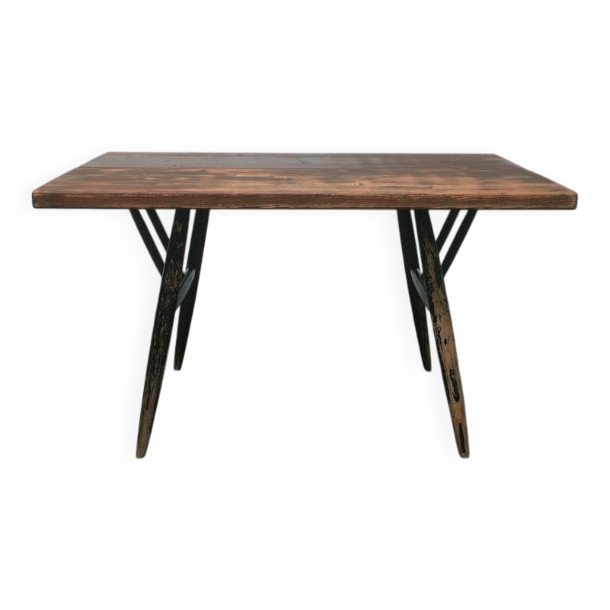 Pirkka Early dining table from the mid-century by Ilmari Tapiovaara for Laukaan Puu, 1960s.