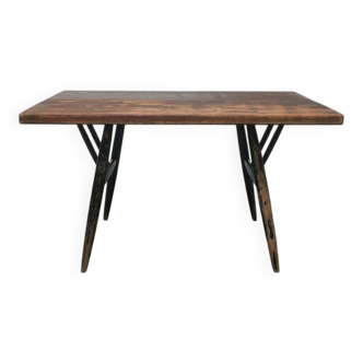 Pirkka Early dining table from the mid-century by Ilmari Tapiovaara for Laukaan Puu, 1960s.