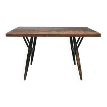 Pirkka Early dining table from the mid-century by Ilmari Tapiovaara for Laukaan Puu, 1960s.
