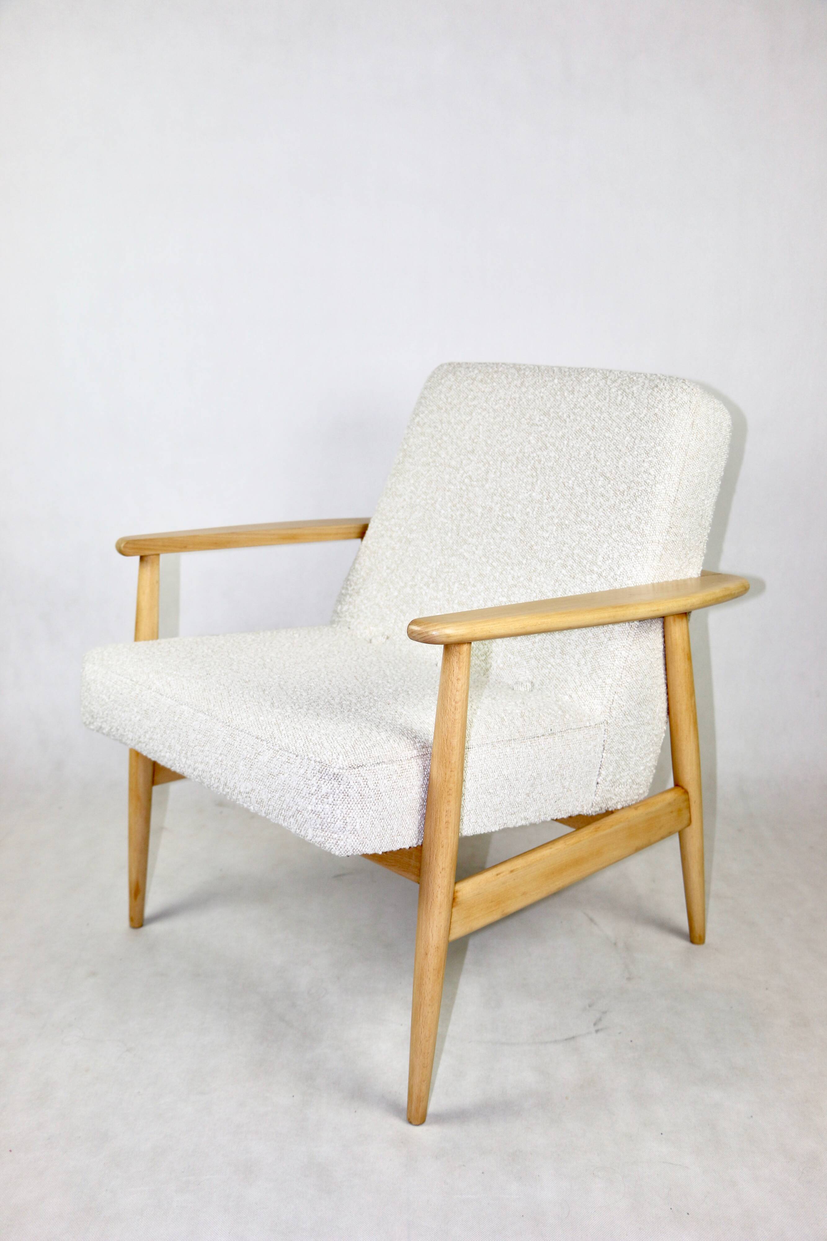 White Ivory Boucle GFM63 Lounge Chair by J. Kedziorek, 1970s