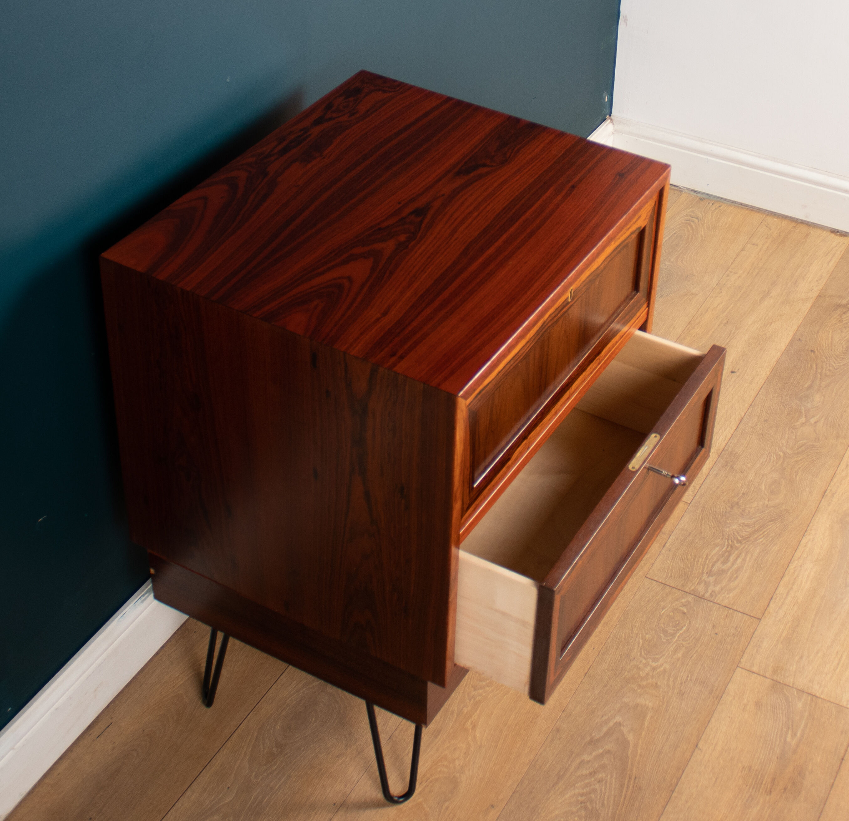 Restored Mid Century Danish Rosewood Sideboard Lamp Table Chest On Hairpin Legs