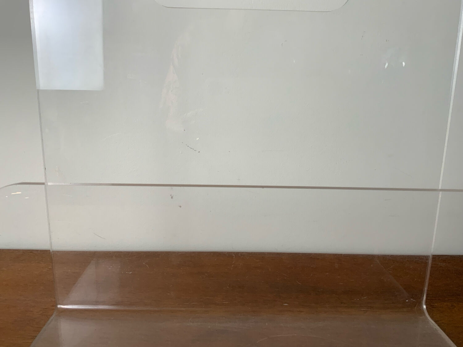 Plexiglass magazine rack