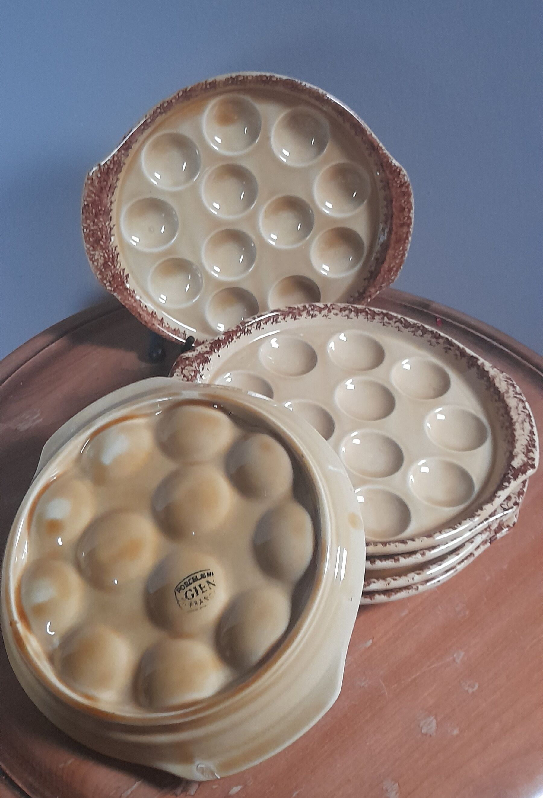 6 dishes/plates with snails, Gien factory