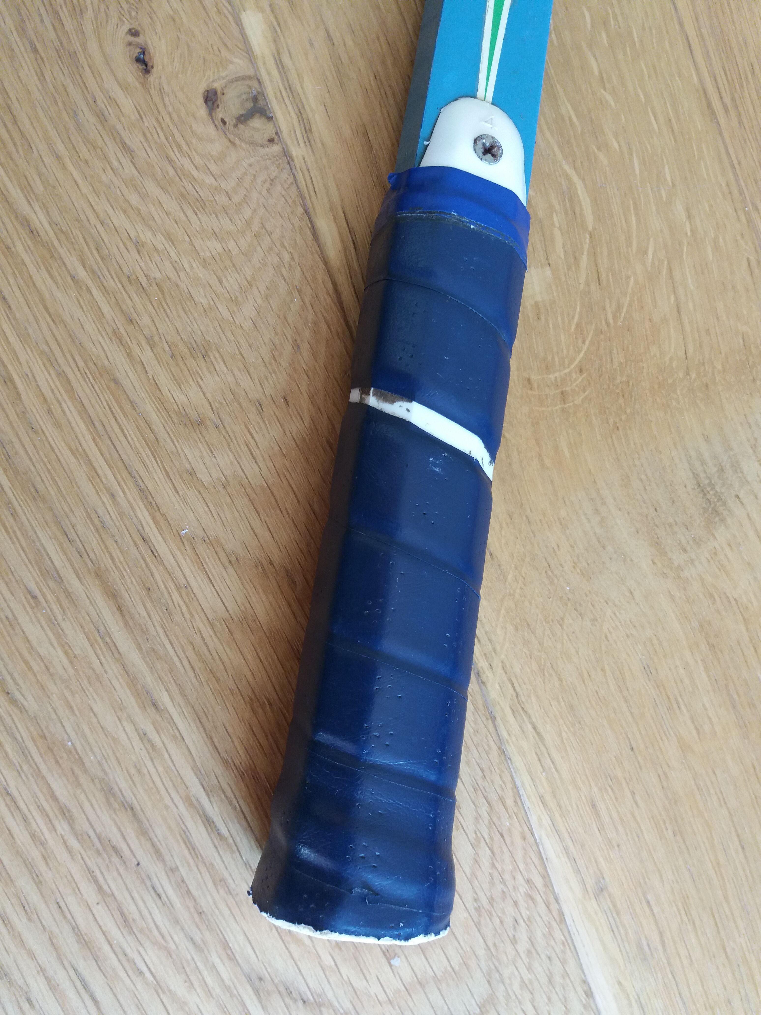 Wooden Snauwaert tennis racket