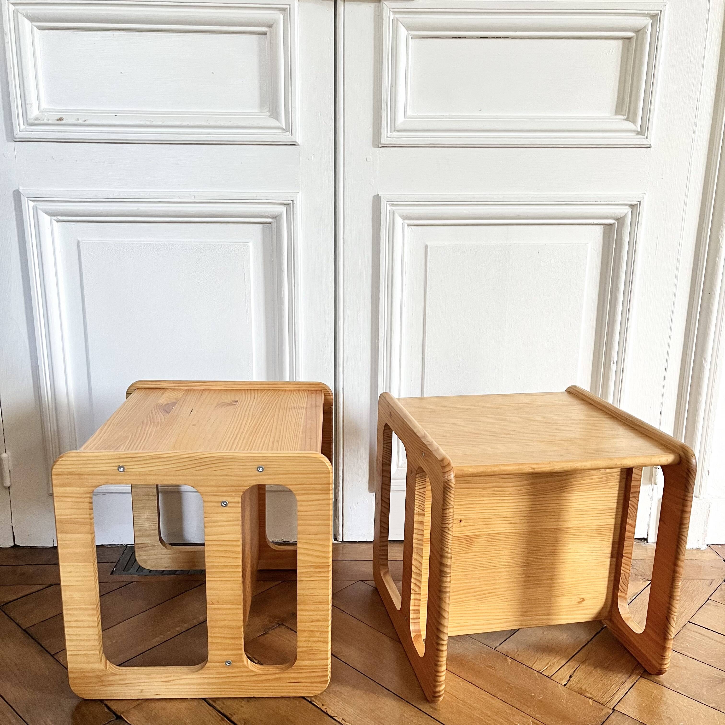 Pair of end tables, coffee tables or bedside tables