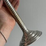 Bougeoirs en métal argenté patiné