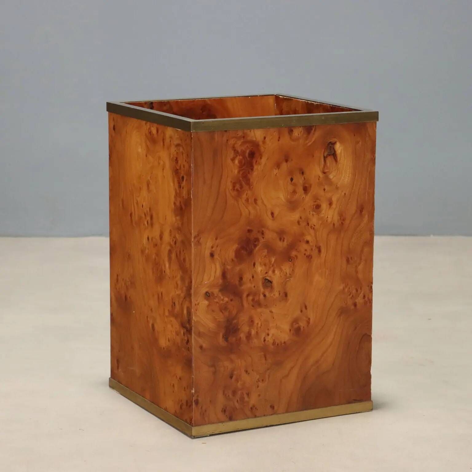 Vintage umbrella stand in burl wood and brass, Italy, 1970s-1980s.