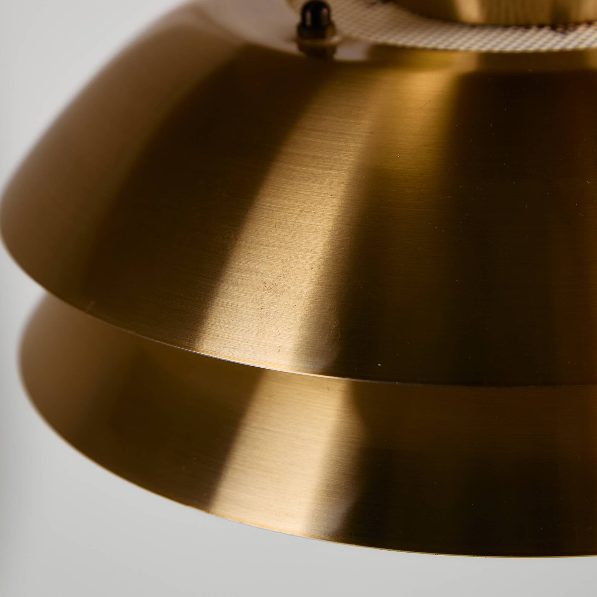 Type 1090 Ballet pendant by Belux