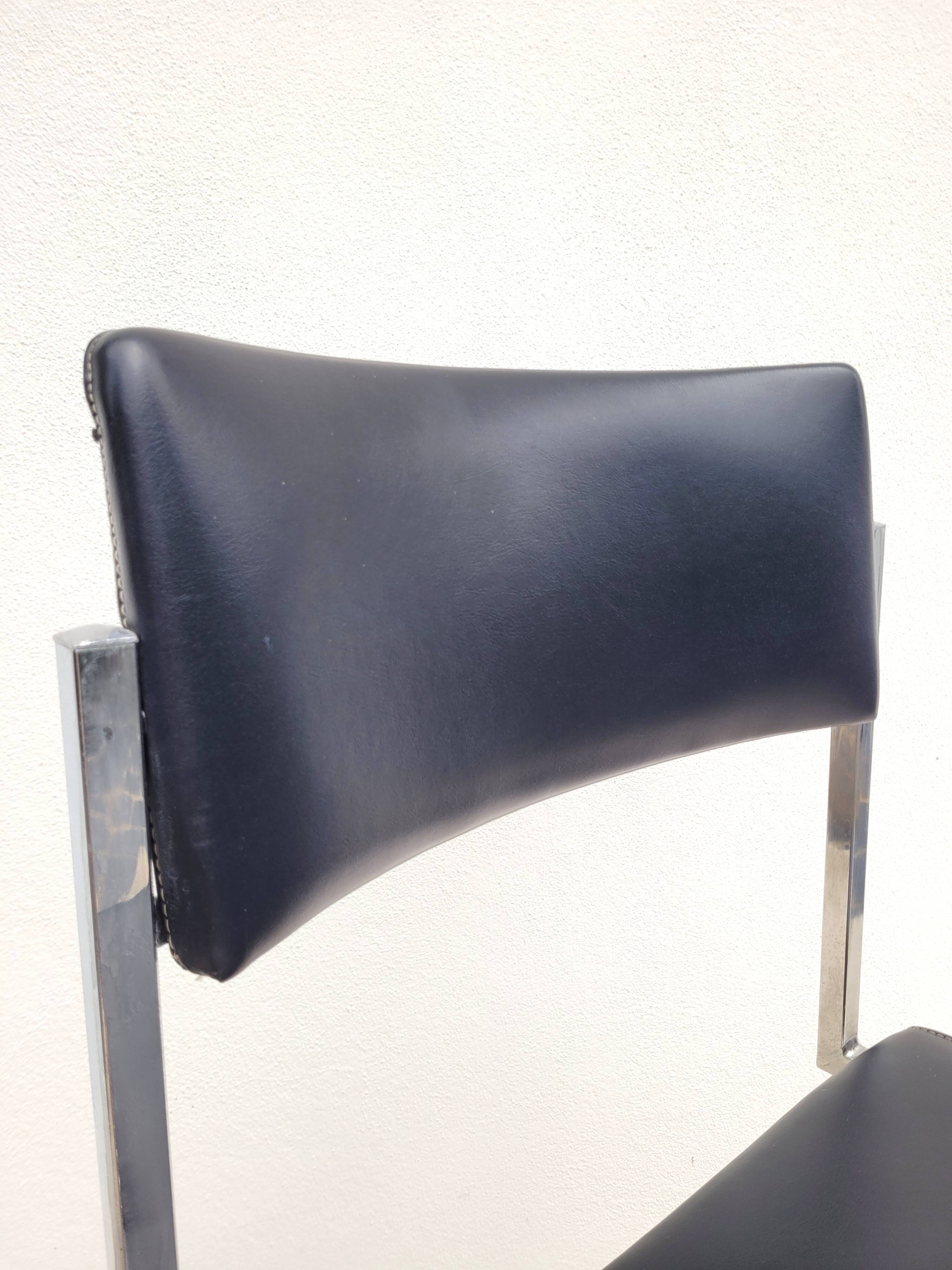 Vintage swivel office chair with casters