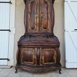 Rounded buffet in venetian baroque style