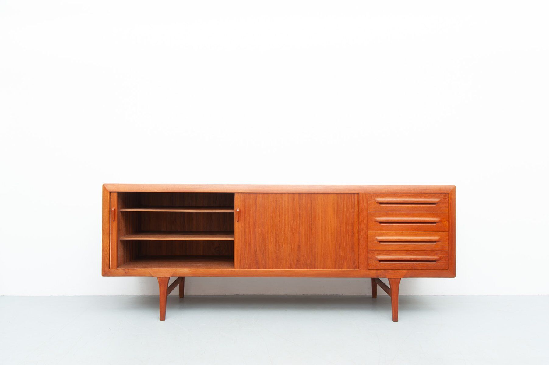 Teak sideboard by Ib Kofod-Larsen for Faarup Møbelfabrik, 1960s