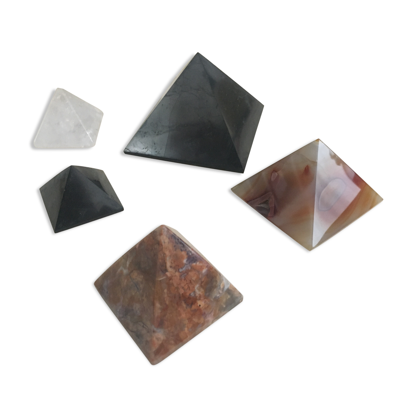 Lot de 5 pyramides en pierre semi-précieuses
