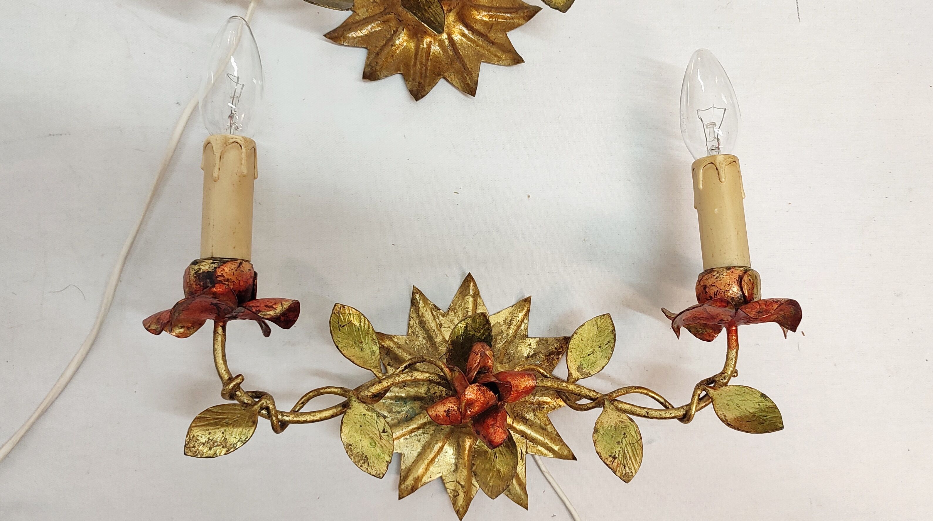 Appliques de forgeage dorées, Espagne années 1940