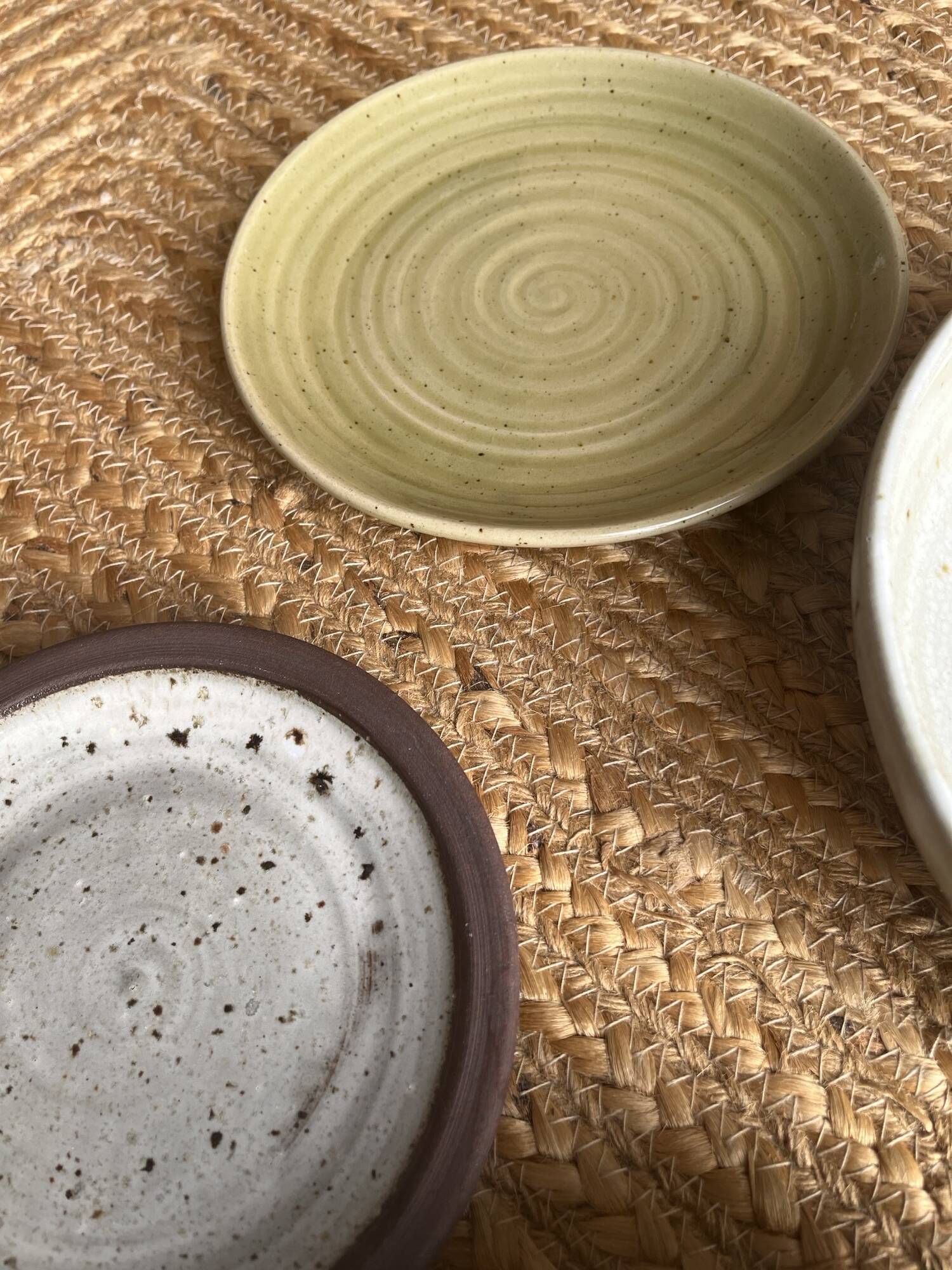 Set of 2 stoneware dishes and 2 plates from the 70s and 80s