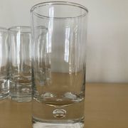 Set of 8 vintage glasses with bubble base