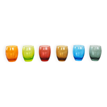 Ensemble de verres colorés, design italien, années 1970, fabriqué en Italie.