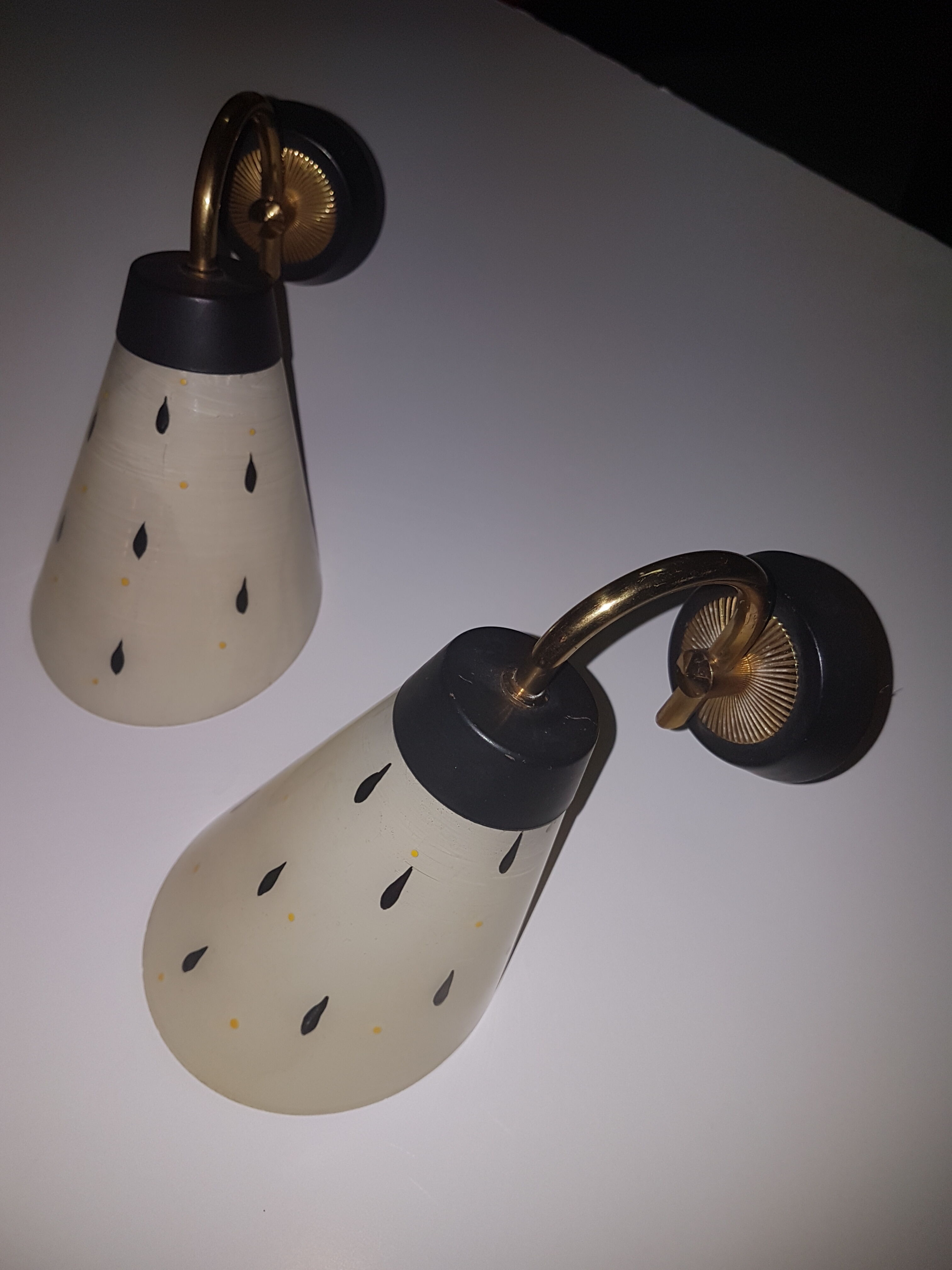 Pair of modernist appliques from the 50s/60s