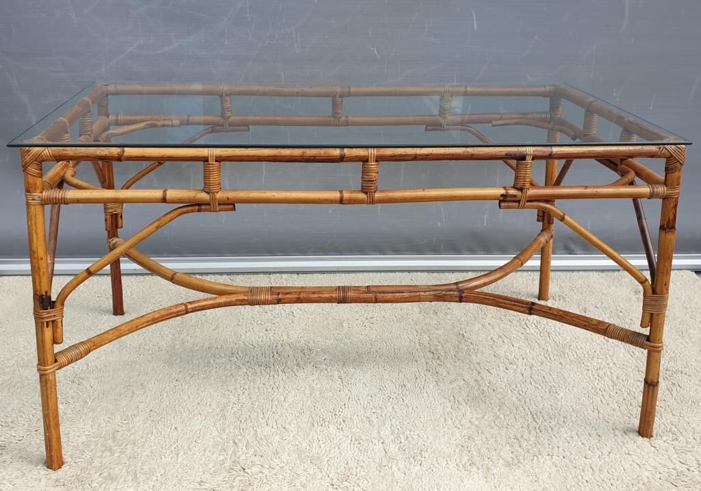 Table en rotin vintage