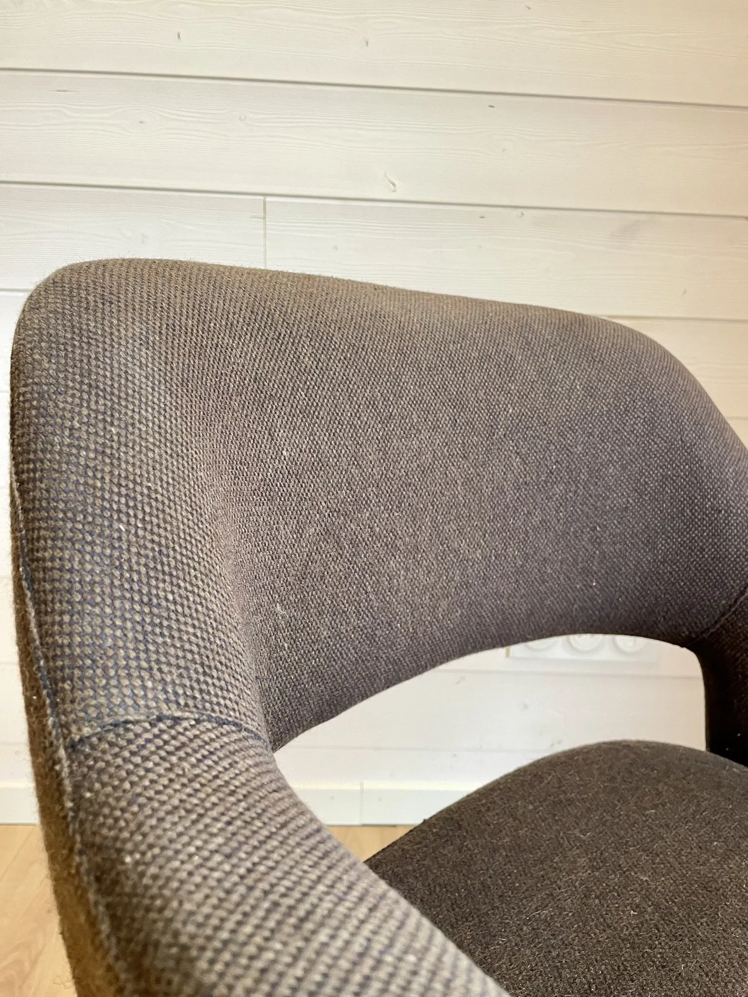Vintage Mid-Century brown office chair with wheels from the 1970s.