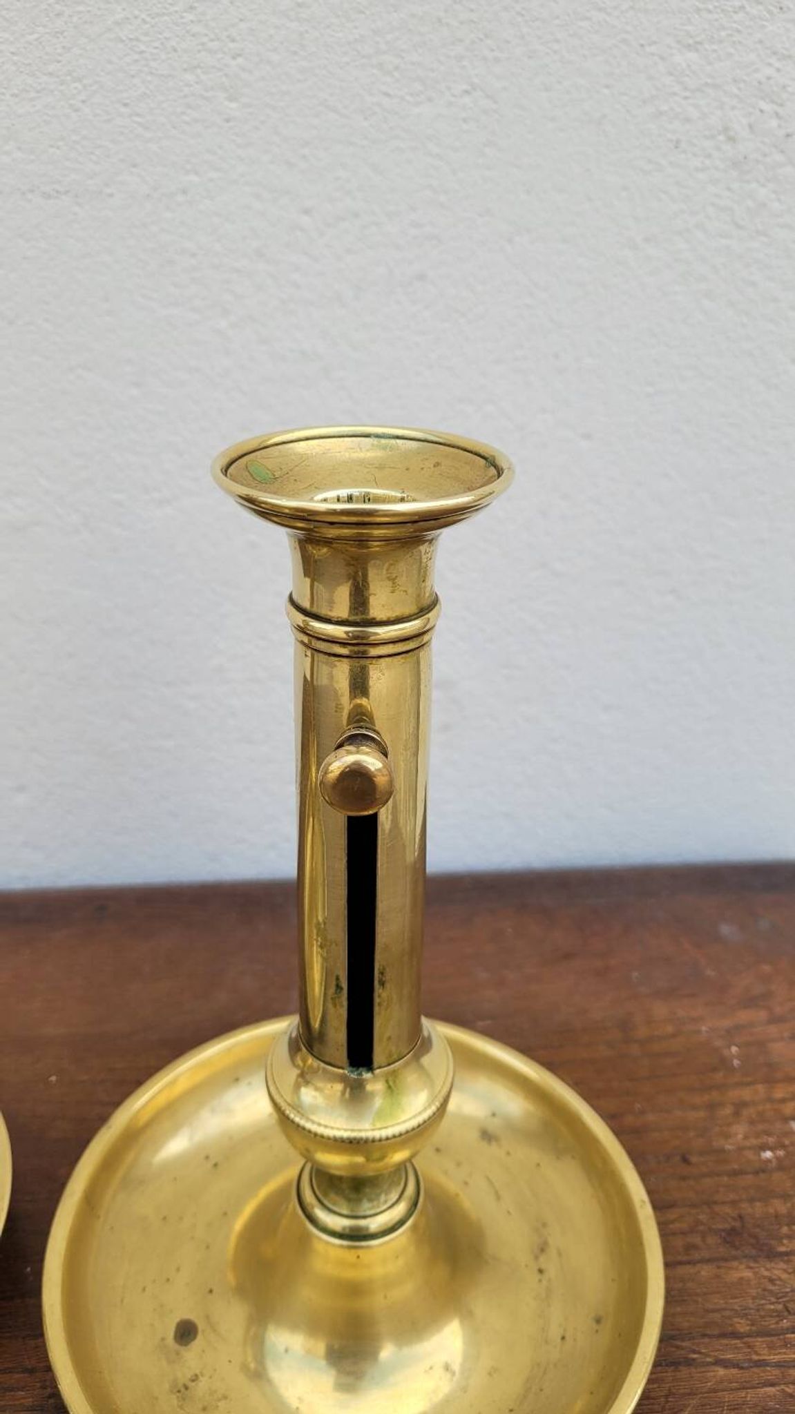 Paire de Bougeoirs Louis Philippe en laiton 1900s