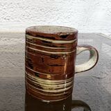 Set of 5 stoneware cups.