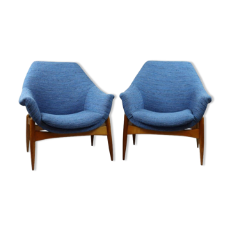Paire de fauteuils hongrois bleu du milieu du siècle