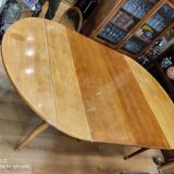 6-foot round table